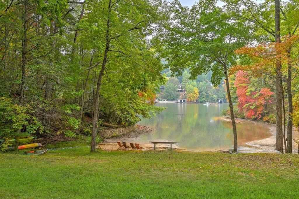 The Cove Retreat- Hot Tub/Screened Porch/Game Room レイク・ルーア エクステリア 写真